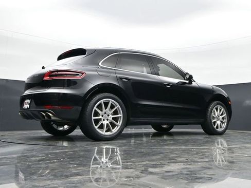 Used 2018 Porsche Macan S AWD/4WD image 25