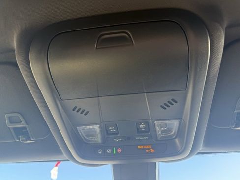 Used 2024 Chevrolet Equinox RS w/ RS Leather Package image 28