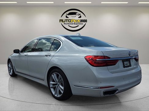 Used 2017 BMW 750i 750i image 5