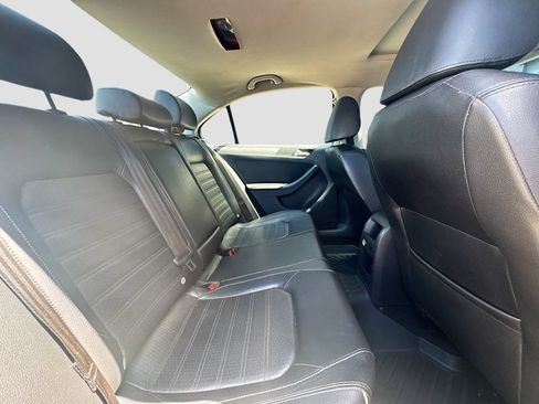 Used 2013 Volkswagen Jetta SEL FWD image 23