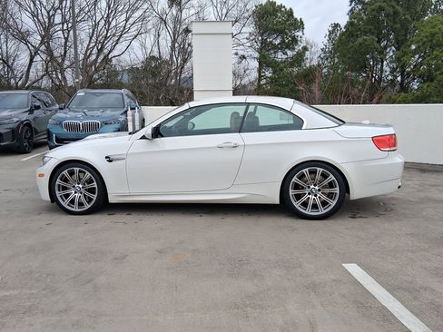Used 2010 BMW M3 Convertible image 2