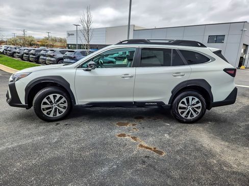 Certified 2025 Subaru Outback Premium w/ Popular Package #1A image 6