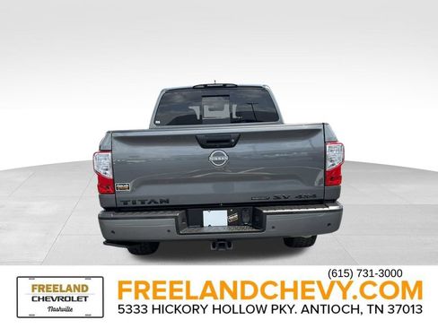 Used 2023 Nissan Titan SV w/ SV Convenience Package AWD/4WD image 4