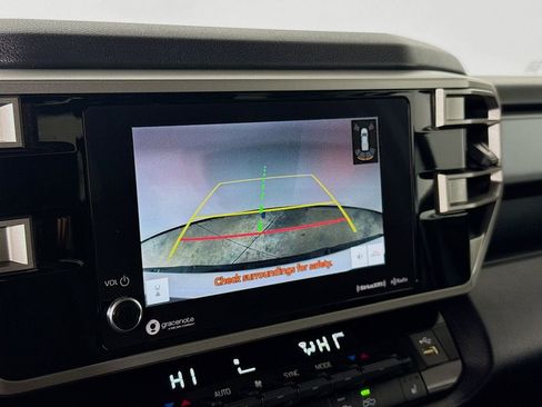 Used 2022 Toyota Tundra SR5 w/ SR5 Premium Package image 13