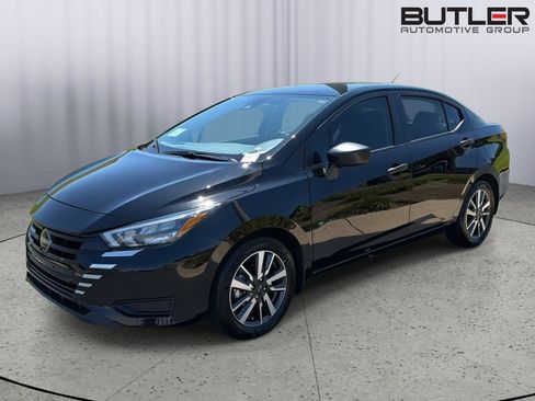 Used 2025 Nissan Versa S w/ S Plus Package FWD image 2