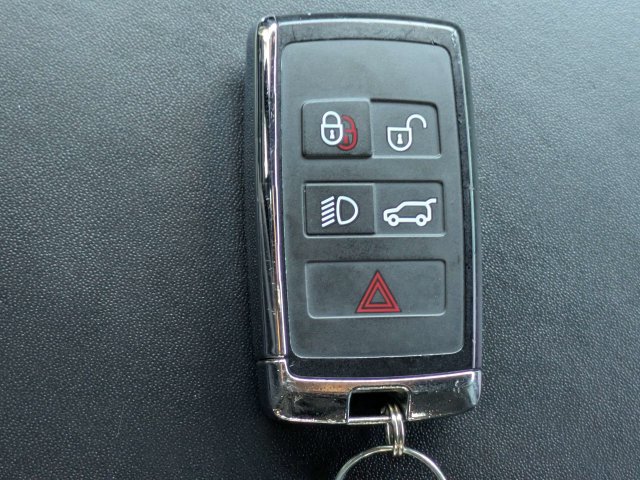 Used 2020 Land Rover Defender 110 X AWD/4WD image 30
