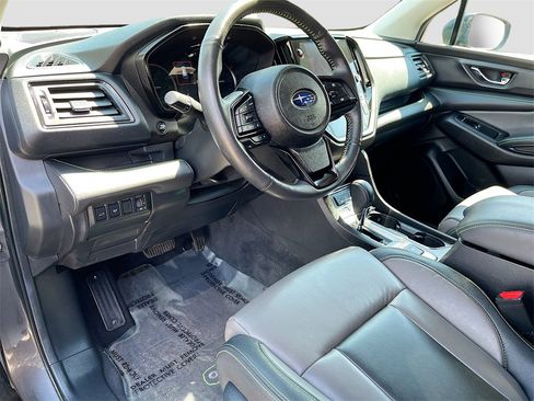 Used 2024 Subaru Ascent Onyx Edition image 9