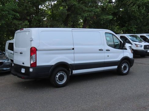Used 2018 Ford Transit 150 130 Low Roof RWD image 7