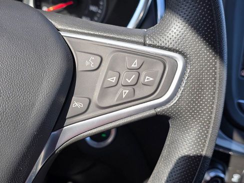 Used 2023 Chevrolet Equinox LT image 21