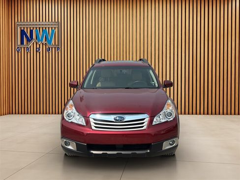 Used 2012 Subaru Outback 3.6R Limited AWD/4WD image 2
