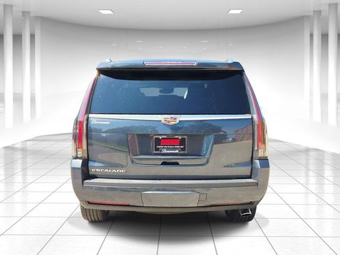Used 2020 Cadillac Escalade Luxury w/ LPO, Radiant Package AWD/4WD image 4