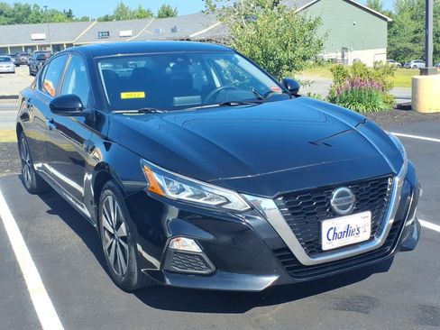 Used 2022 Nissan Altima 2.5 SV w/ SV Premium Package AWD/4WD image 3