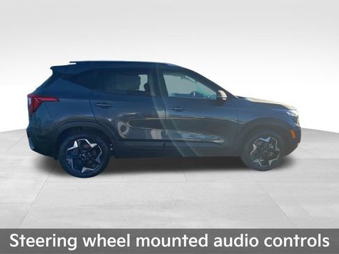 Used 2025 Kia Seltos S AWD/4WD image 9