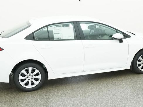 New 2026 Toyota Corolla LE FWD image 28