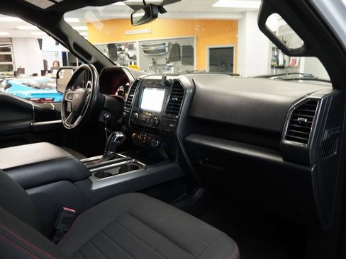 Used 2018 Ford F150 XLT w/ Equipment Group 302A Luxury image 32