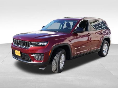 Certified 2023 Jeep Grand Cherokee Laredo w/ Luxury Tech Group I image 11