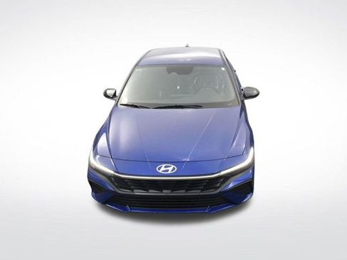 Used 2025 Hyundai Elantra SEL image 22