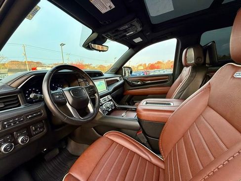 Used 2024 GMC Yukon Denali Ultimate image 17
