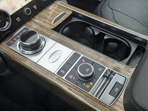 Used 2019 Land Rover Range Rover HSE image 14