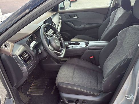 Used 2021 Nissan Rogue SV FWD image 10