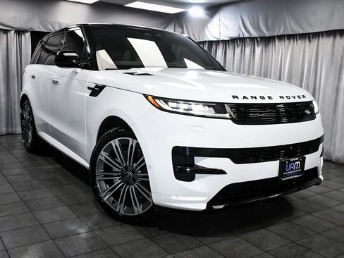 Used 2025 Land Rover Range Rover Sport Dynamic SE AWD/4WD image 3
