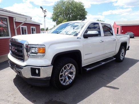Used 2015 GMC Sierra 1500 SLT w/ SLT Crew Cab Value Package AWD/4WD image 3