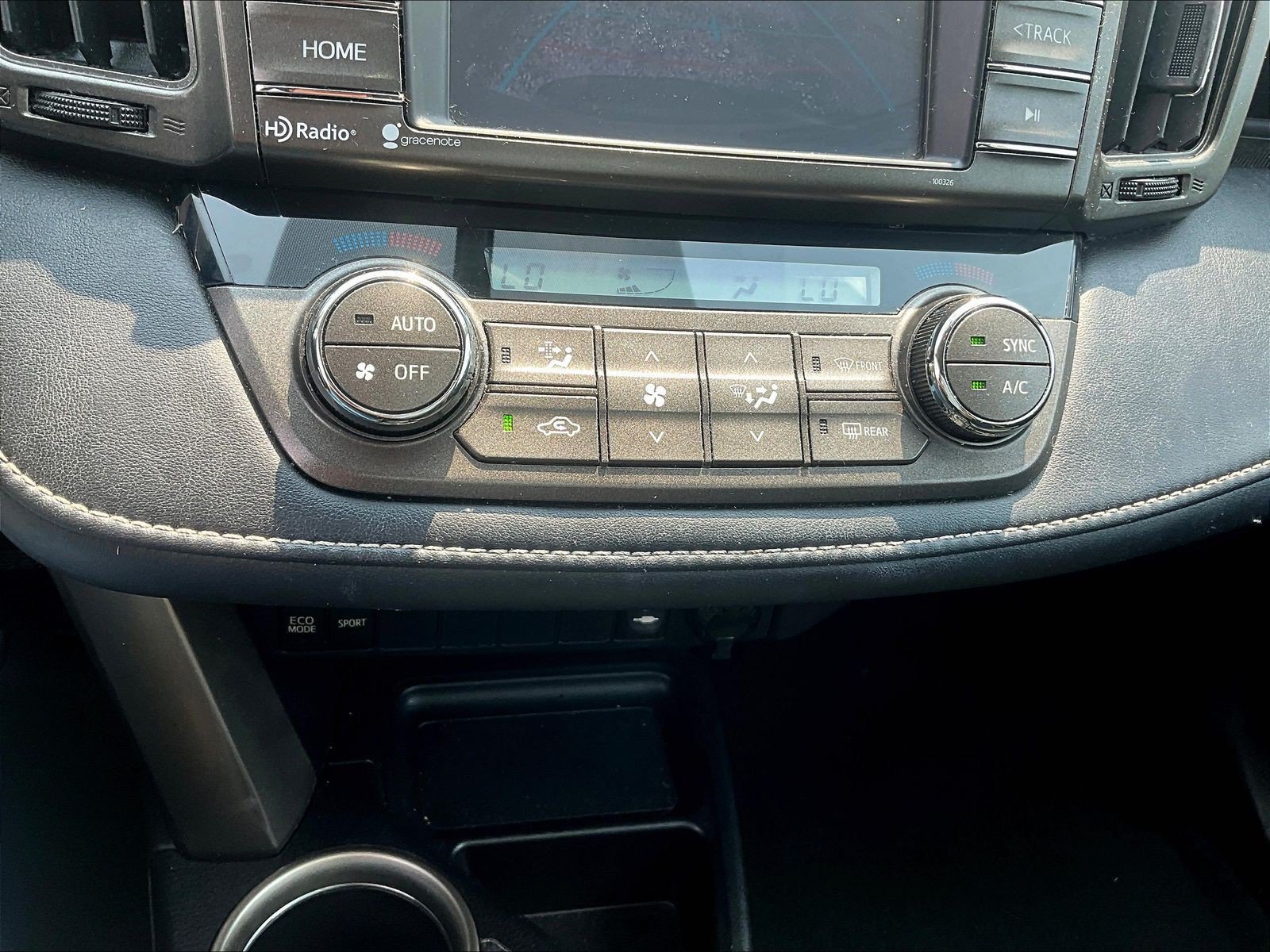 Used 2014 Toyota RAV4 XLE FWD image 14