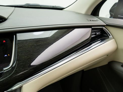 Used 2021 Cadillac XT6 Premium Luxury image 30