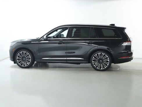 Certified 2025 Lincoln Aviator Black Label image 48