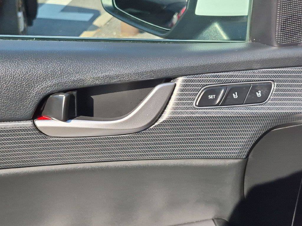 Used 2024 Hyundai Palisade Limited AWD/4WD image 12