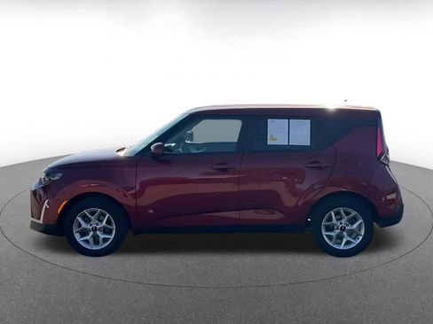 Used 2025 Kia Soul LX w/ LX Technology Package image 9