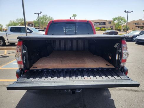 Used 2015 Toyota Tacoma PreRunner w/ TRD Sport Package RWD image 16