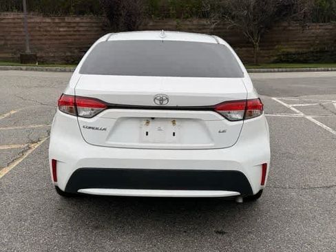 Used 2021 Toyota Corolla LE FWD image 5