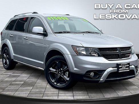 Used 2019 Dodge Journey Crossroad image 1