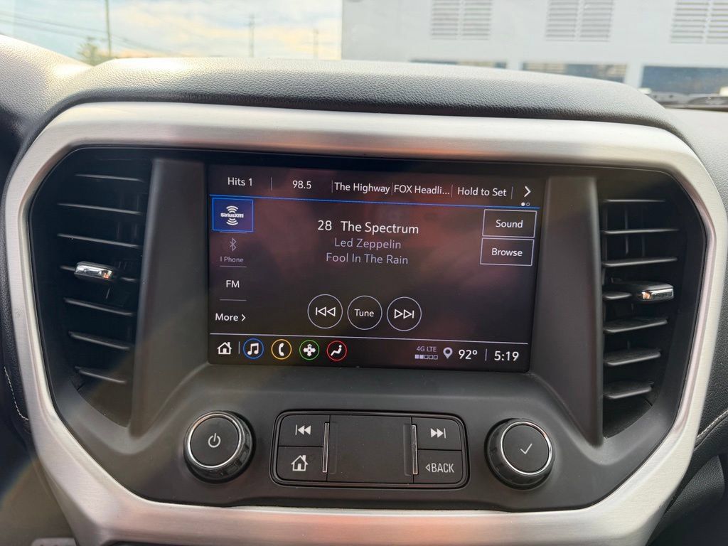 Used 2021 GMC Acadia SLE AWD/4WD image 10