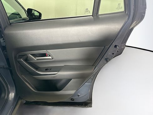 Used 2025 MAZDA CX-50 AWD 2.5 S w/ Premium Package image 32