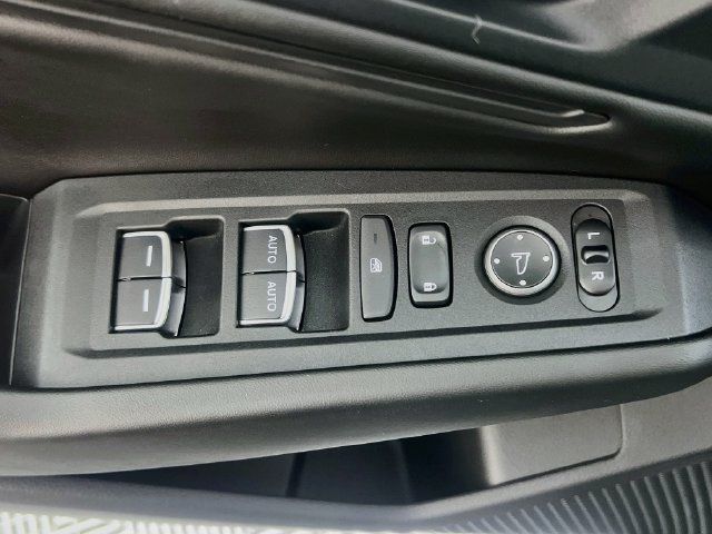 Used 2023 Honda Accord EX image 12