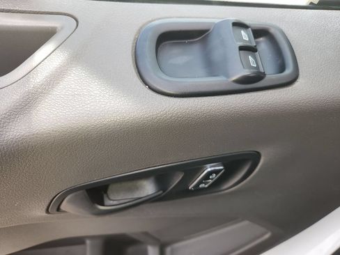 Used 2022 Ford Transit 350 DRW RWD image 32