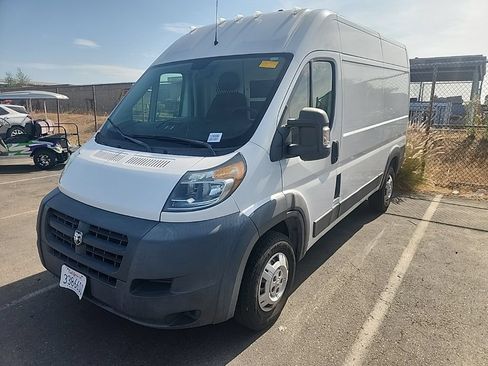 Used 2014 RAM ProMaster 2500 FWD image 4
