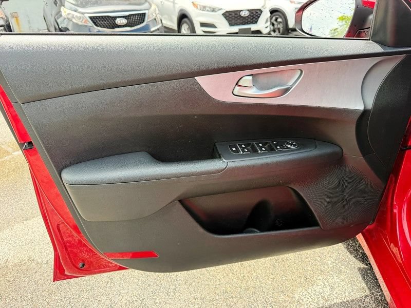 Used 2023 Kia Forte LXS w/ LXS Technology Package FWD image 29
