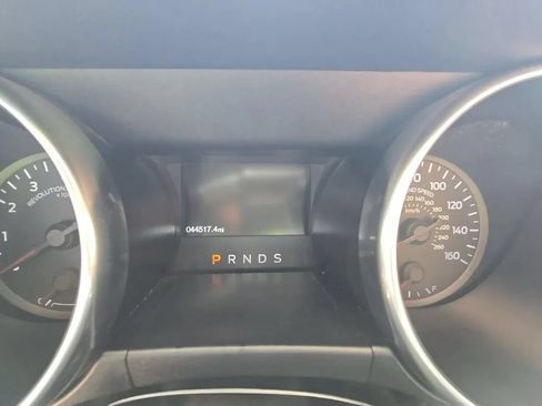 Used 2022 Ford Mustang Premium RWD image 11