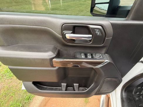 Used 2023 Chevrolet Silverado 3500 LT w/ Convenience Package image 12