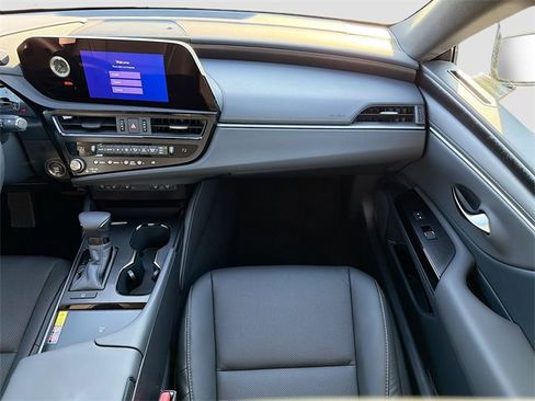 New 2025 Lexus ES 350 w/ Premium Package image 18