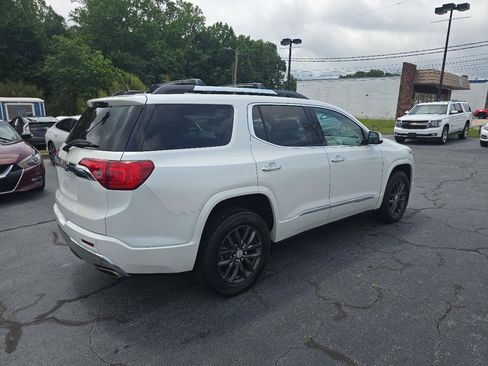 Used 2017 GMC Acadia Denali w/ Technology Package FWD image 6
