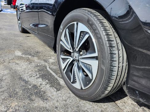 Used 2018 Honda Civic EX-L image 27