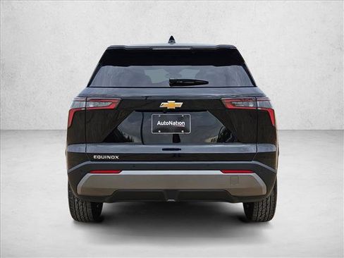 New 2027 Chevrolet Equinox LT FWD image 8