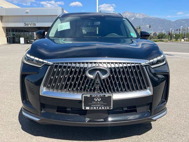 Certified 2026 INFINITI QX60 Luxe w/ Cargo Package FWD image 3