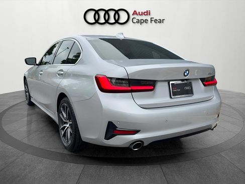 Used 2019 BMW 330i Sedan w/ Convenience Package RWD image 3