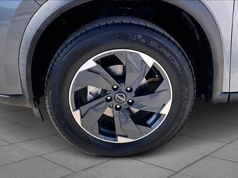 Certified 2024 Nissan Rogue SV image 11