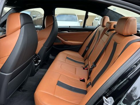 Used 2023 BMW M5 w/ Executive Package image 34